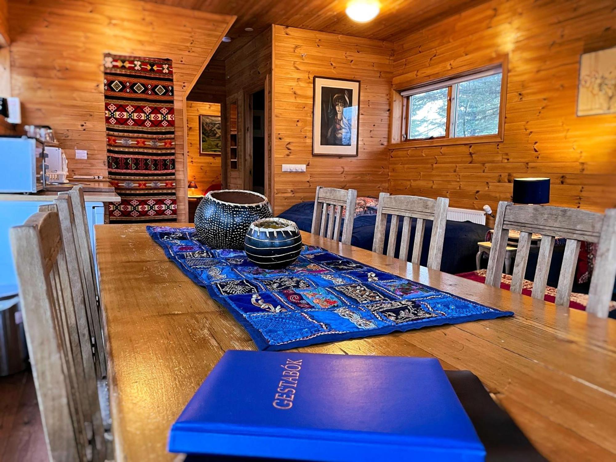 Beautiful Cottage In 크베라게르디 외부 사진